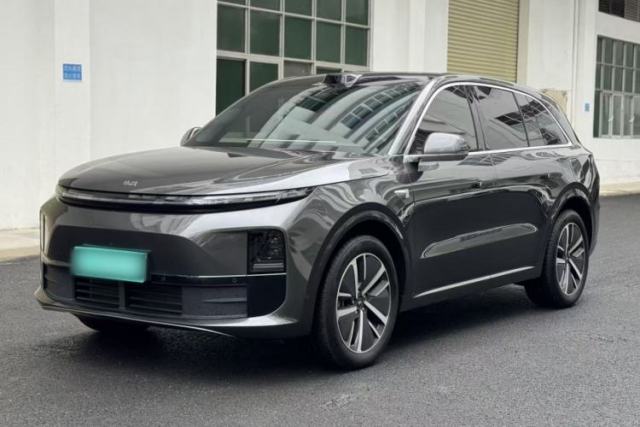 Ojetý Li Auto L6 2024 Max