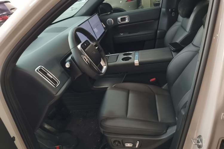 Used Li Auto L6 2024 Pro Model Left Front Seat