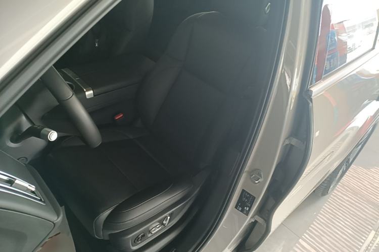 Used Li Auto L6 2024 Pro Model Left Front Seat