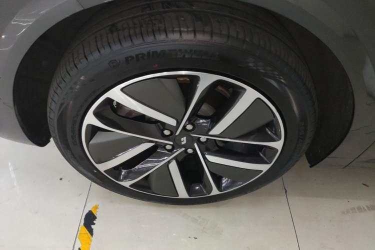 Used Li Auto L6 2024 Max Left Front Wheel Hub