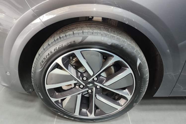 Used Li Auto L6 2024 Max Left Front Wheel Hub