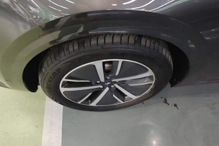 Used Li Auto L6 2024 Max Left Front Wheel Hub