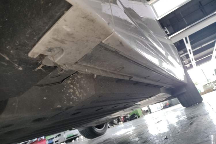Used Li Auto L6 2024 Pro Model Left Side Sill