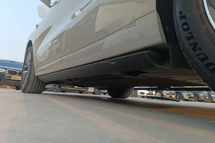 Used Li Auto L6 2024 Pro Model Left Side Sill