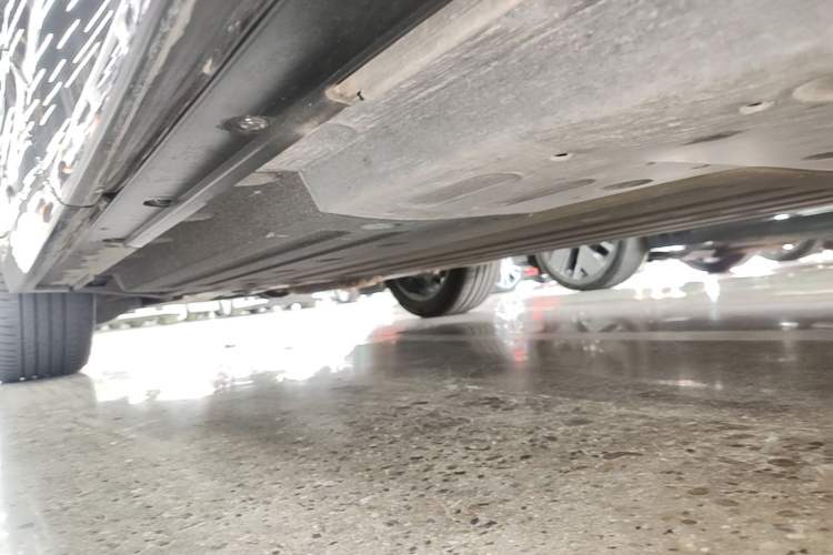 Used Li Auto L6 2024 Pro Model Left Side Sill