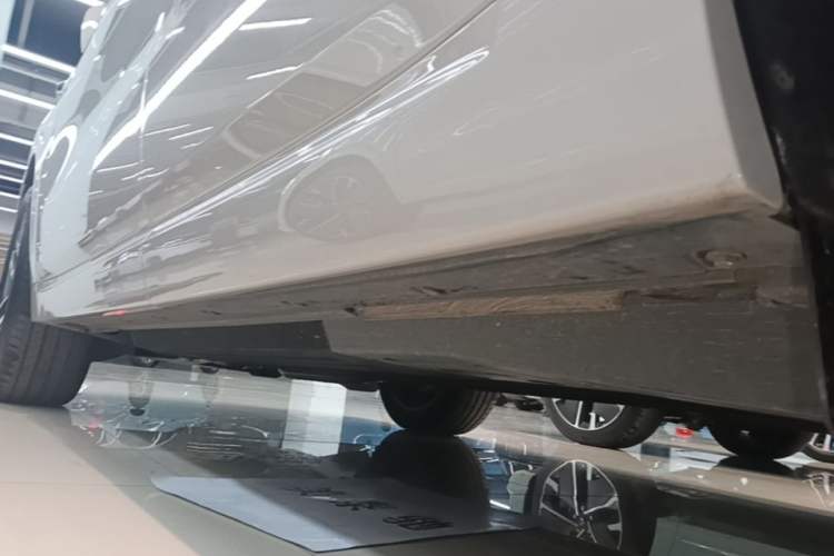 Used Li Auto L6 2024 Max Left Side Sill