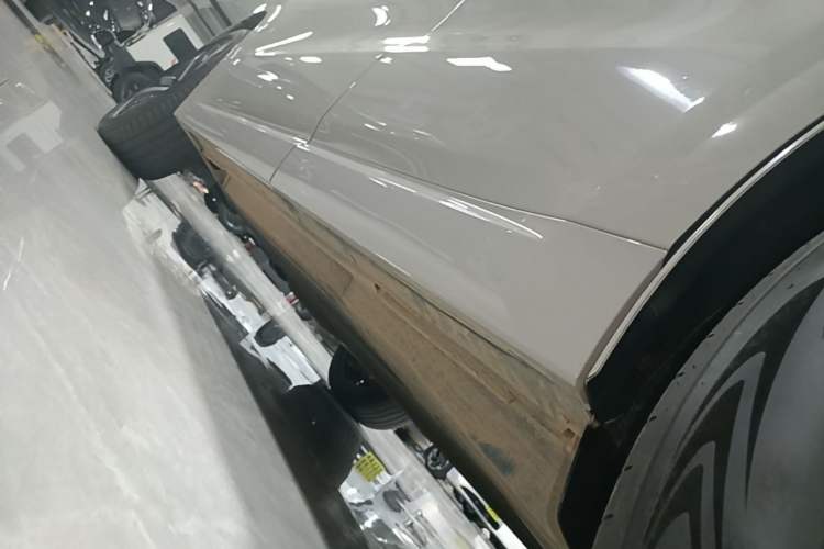 Used Li Auto L6 2024 Pro Model Left Side Sill