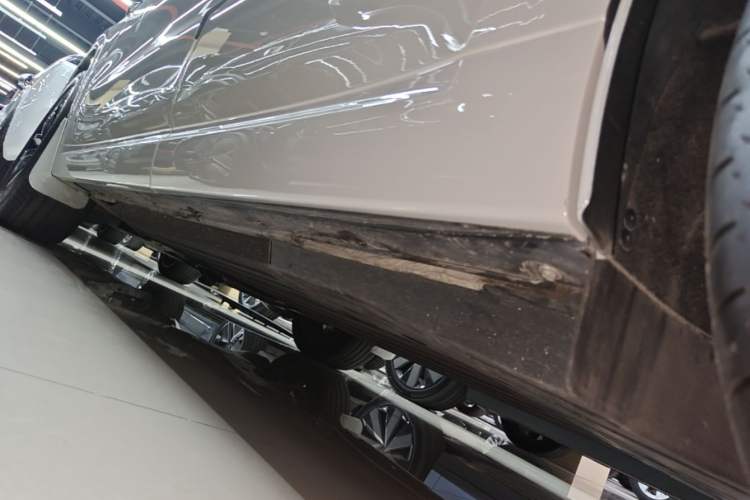 Used Li Auto L6 2024 Pro Model Left Side Sill