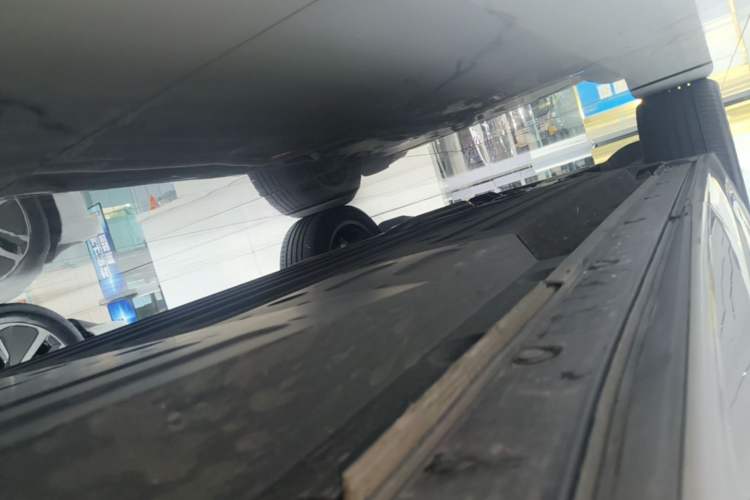 Used Li Auto L6 2024 Max Left Side Sill