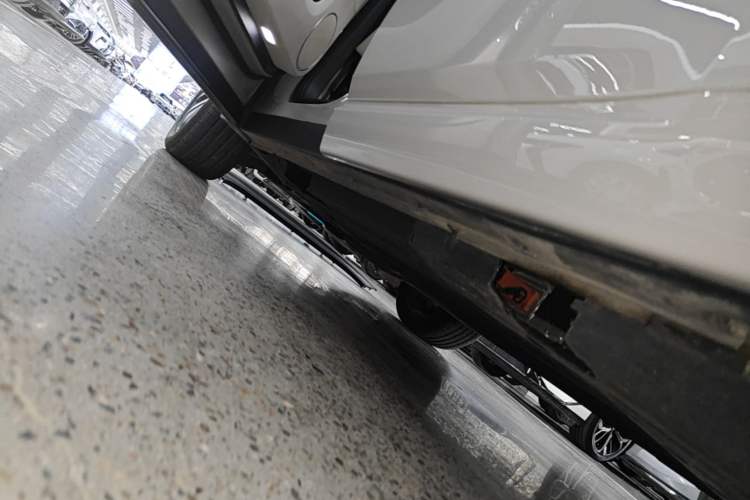 Used Li Auto L6 2024 Max Left Side Sill