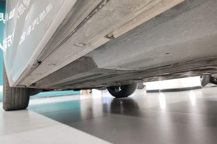 Used Li Auto L6 2024 Pro Model Left Side Sill