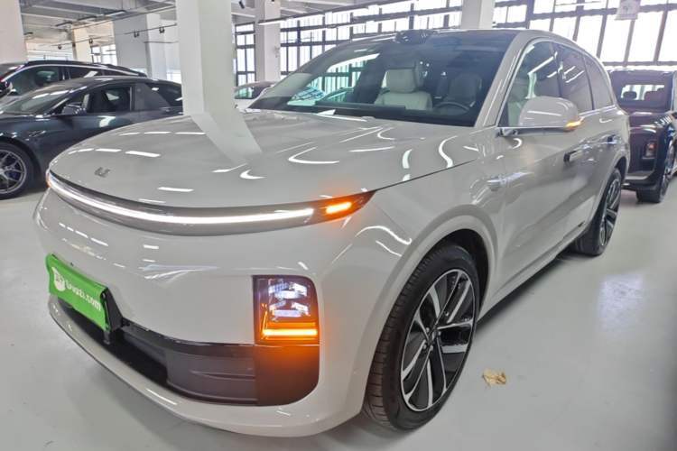 Used Li Auto L6 2024 Max Guazi used car, China used car export, Used car for sale, Used Li Auto cars, Cheapest cars for sale