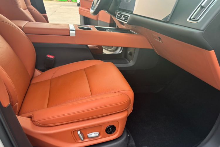 Used Li Auto L6 2024 Max Right Front Seat