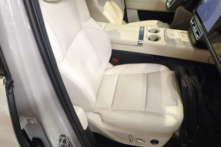 Used Li Auto L6 2024 Pro Model Right Front Seat