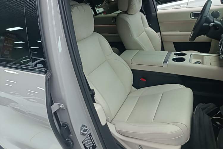 Used Li Auto L6 2024 Pro Model Right Front Seat