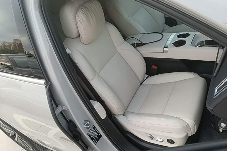 Used Li Auto L6 2024 Pro Model Right Front Seat