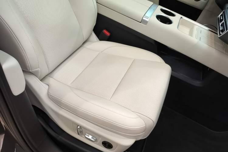 Used Li Auto L6 2024 Max Right Front Seat