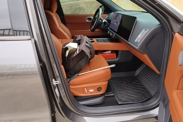 Used Li Auto L6 2024 Pro Model Right Front Seat