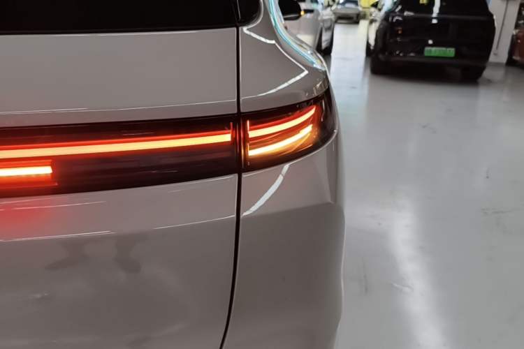 Used Li Auto L6 2024 Max Right Rear Taillight