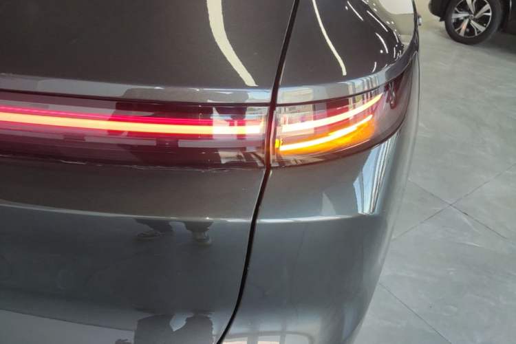 Used Li Auto L6 2024 Pro Model Right Rear Taillight