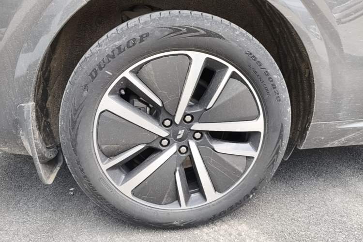 Used Li Auto L6 2024 Pro Model Right Rear Wheel Hub