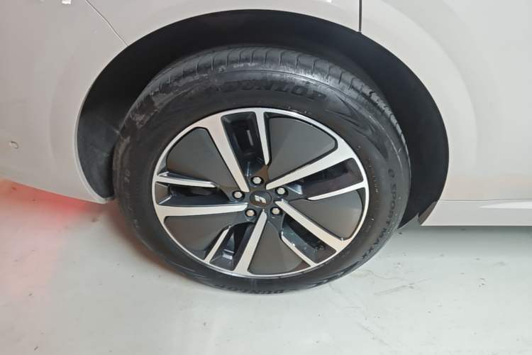 Used Li Auto L6 2024 Max Right Rear Wheel Hub