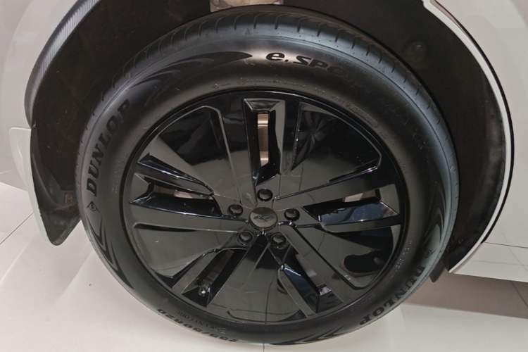 Used Li Auto L6 2024 Pro Model Right Rear Wheel Hub