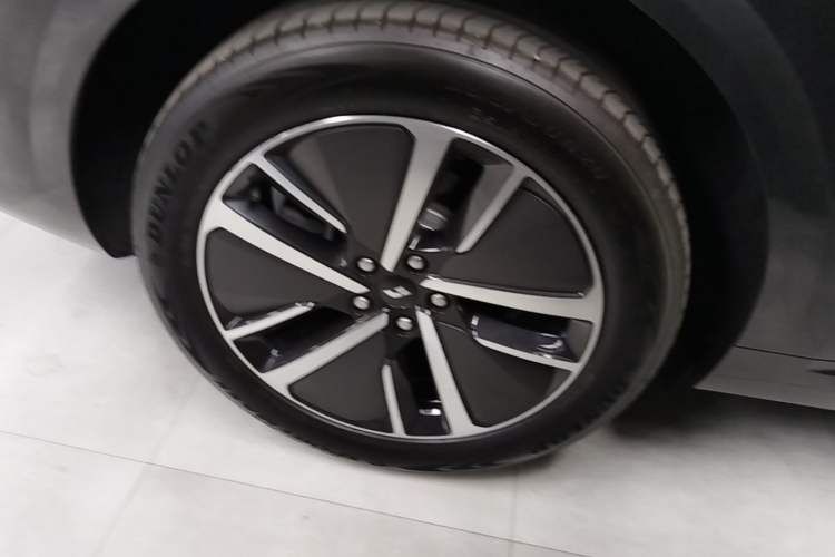 Used Li Auto L6 2024 Max Right Rear Wheel Hub