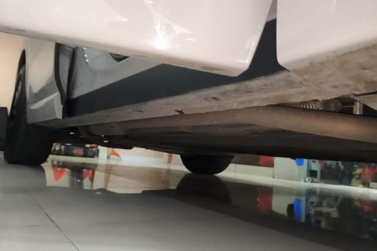 Used Li Auto L6 2024 Pro Model Right Side Sill
