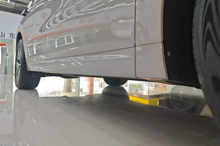 Used Li Auto L6 2024 Max Right Side Sill