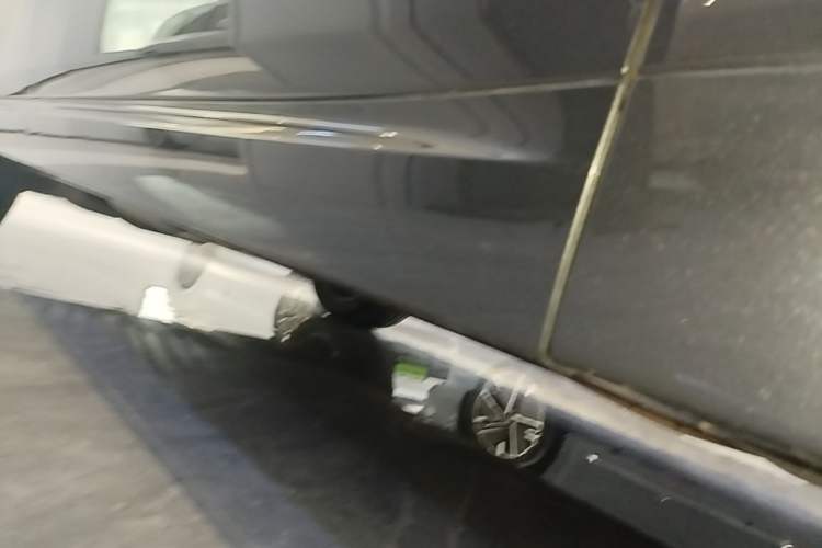 Used Li Auto L6 2024 Pro Model Right Side Sill