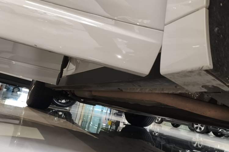 Used Li Auto L6 2024 Pro Model Right Side Sill