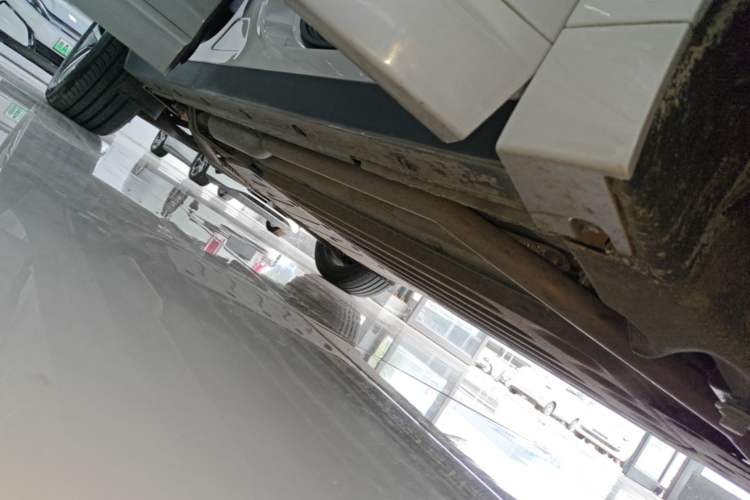Used Li Auto L6 2024 Pro Model Right Side Sill