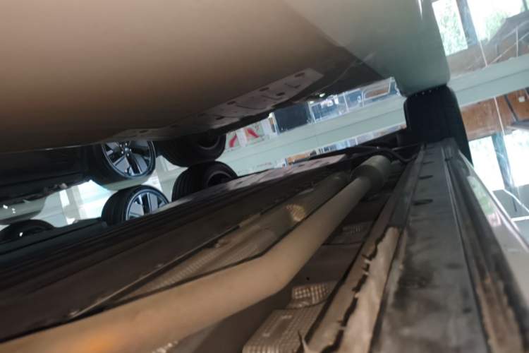 Used Li Auto L6 2024 Pro Model Right Side Sill