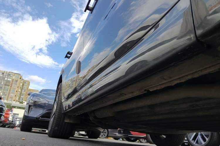 Used Li Auto L6 2024 Pro Model Right Side Sill