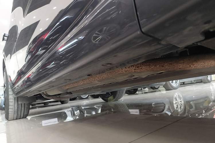 Used Li Auto L6 2024 Pro Model Right Side Sill