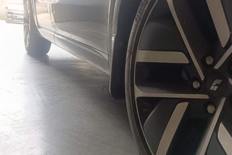Used Li Auto L6 2024 Pro Model Right Side Sill