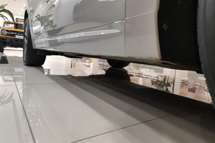 Used Li Auto L6 2024 Pro Model Right Side Sill