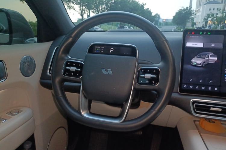 Used Li Auto L6 2024 Pro Model Steering Wheel