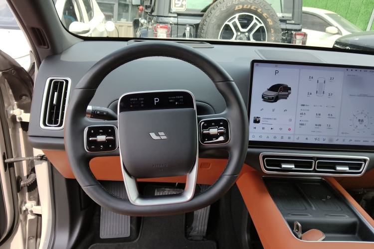 Used Li Auto L6 2024 Pro Model Steering Wheel