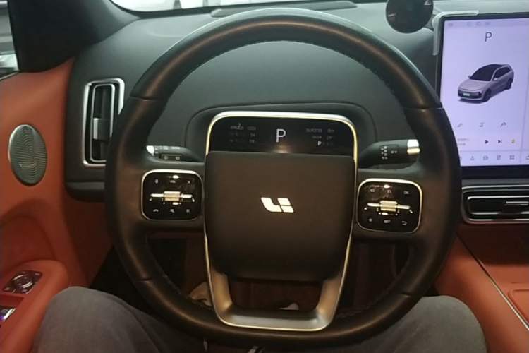 Used Li Auto L6 2024 Pro Model Steering Wheel