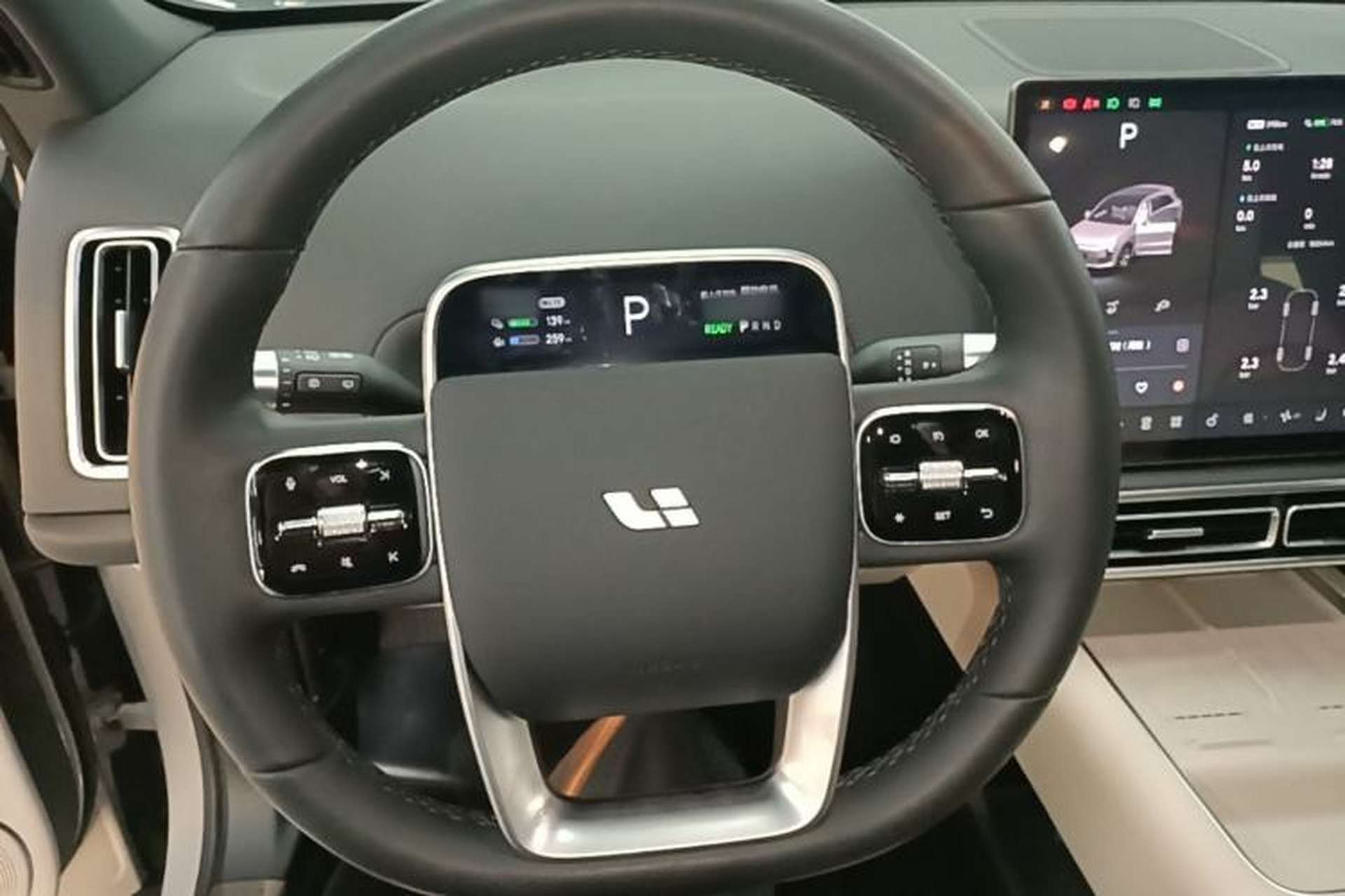 Used Li Auto L6 2024 Pro Model Steering Wheel