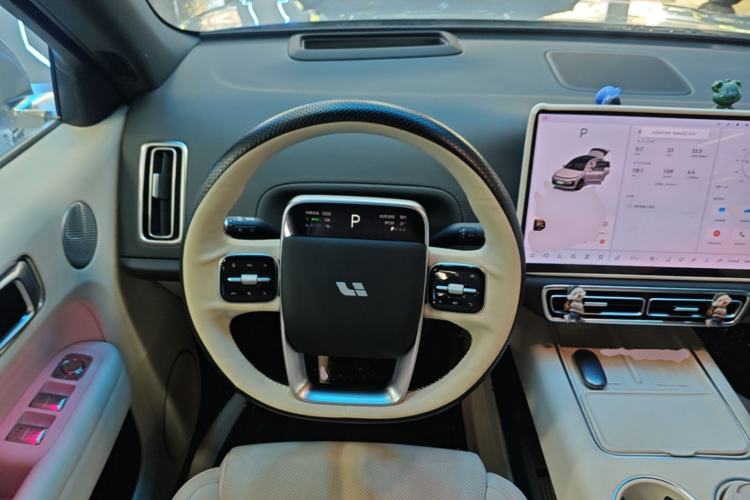 Used Li Auto L6 2024 Pro Model Steering Wheel