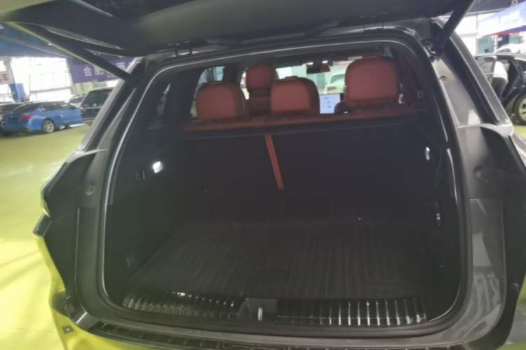 Used Li Auto L6 2024 Pro Model Trunk