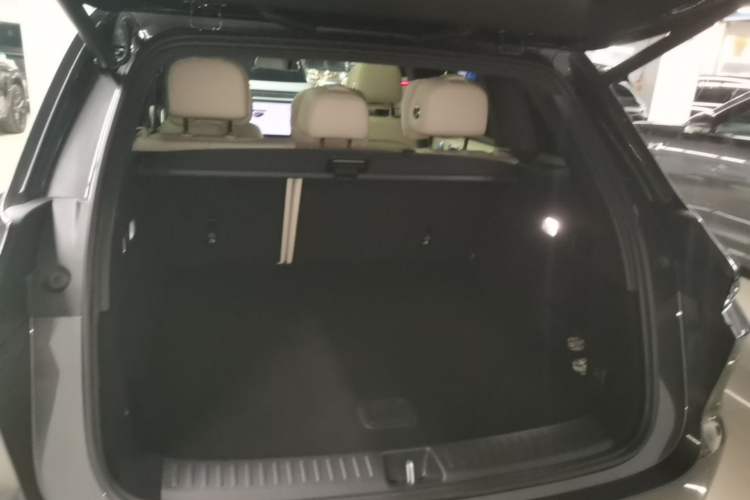 Used Li Auto L6 2024 Pro Model Trunk