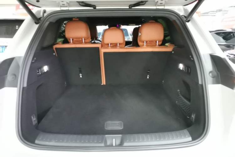 Used Li Auto L6 2024 Pro Model Trunk