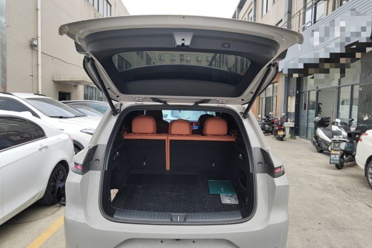 Used Li Auto L6 2024 Pro Model Trunk