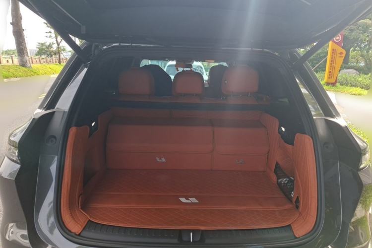 Used Li Auto L6 2024 Pro Model Trunk