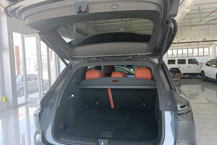 Used Li Auto L6 2024 Max Trunk