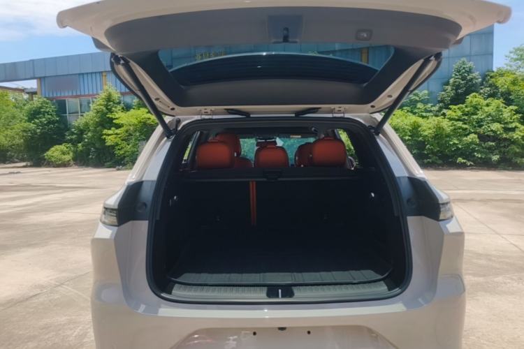 Used Li Auto L6 2024 Pro Model Trunk